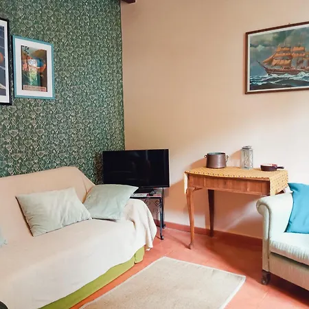 Holiday home Torre Alpicella Home, A Scenic Escape Into Nature And Relaxation *
