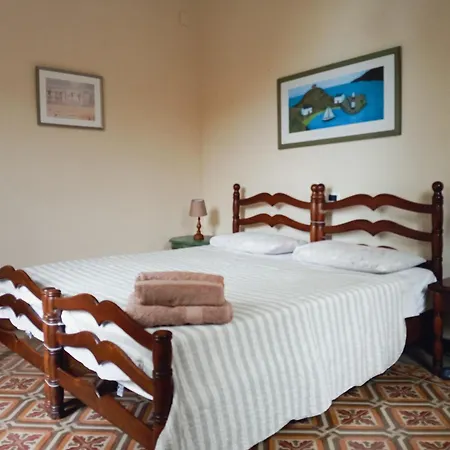 Дом отдыха Torre Alpicella Home, A Scenic Escape! *