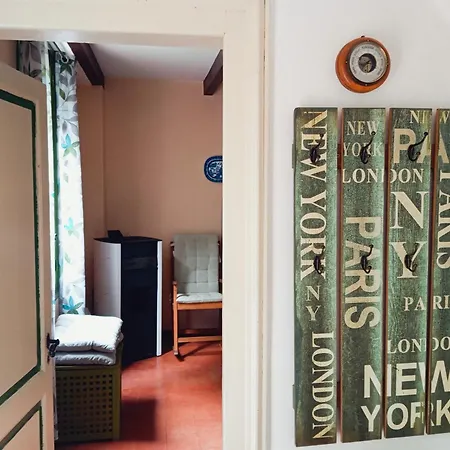 Дом отдыха Torre Alpicella Home, A Scenic Escape!