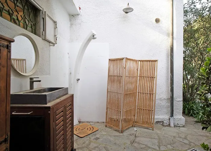 Torre Alpicella Holiday Home, a scenic escape! Diano Marina